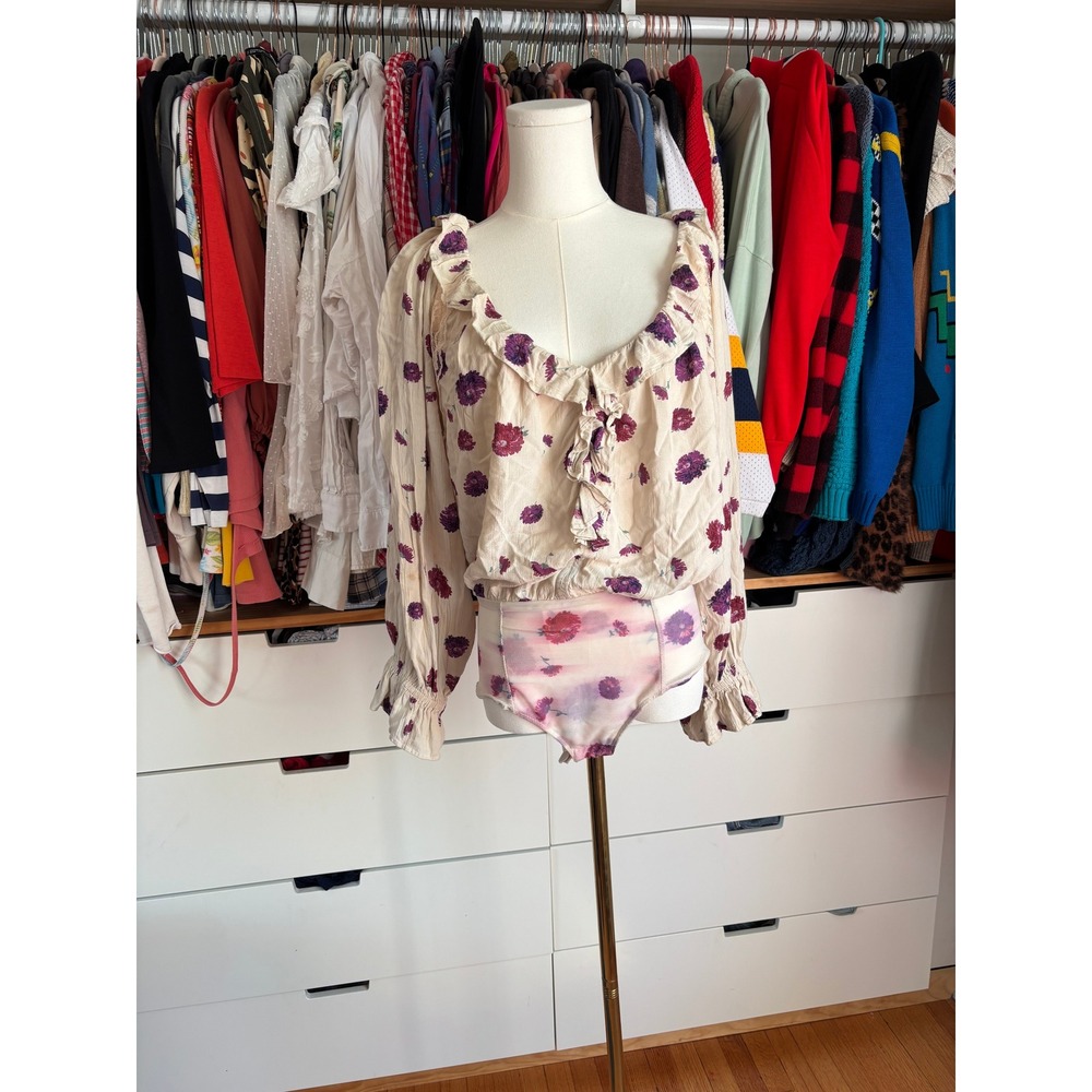 Free People Bodysuit Womens XS Cream Purple Floral Ruffle Lace Back Long Sleeve
